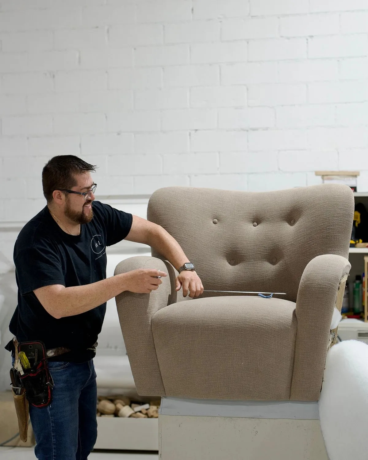 sofa repair Dubai free quote